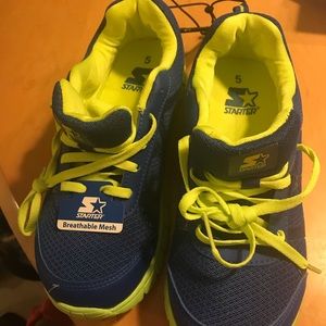 Starter NWT  boy youth size 5
